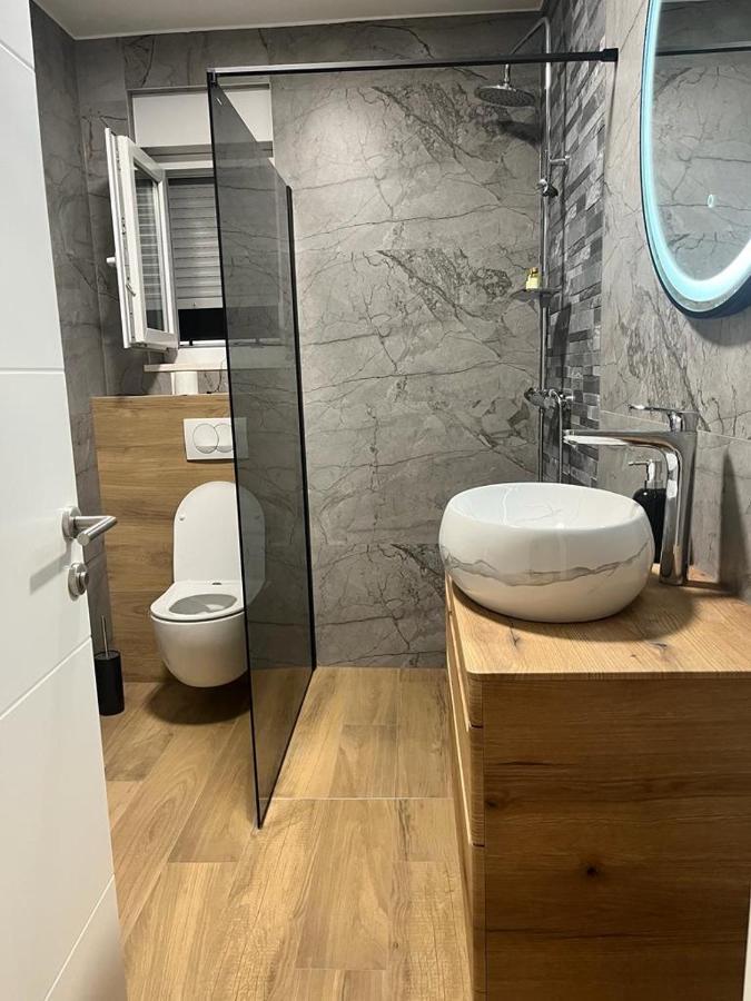 Appartement Olive Oasis Penthouse With Jacuzzi à Zadar Extérieur photo